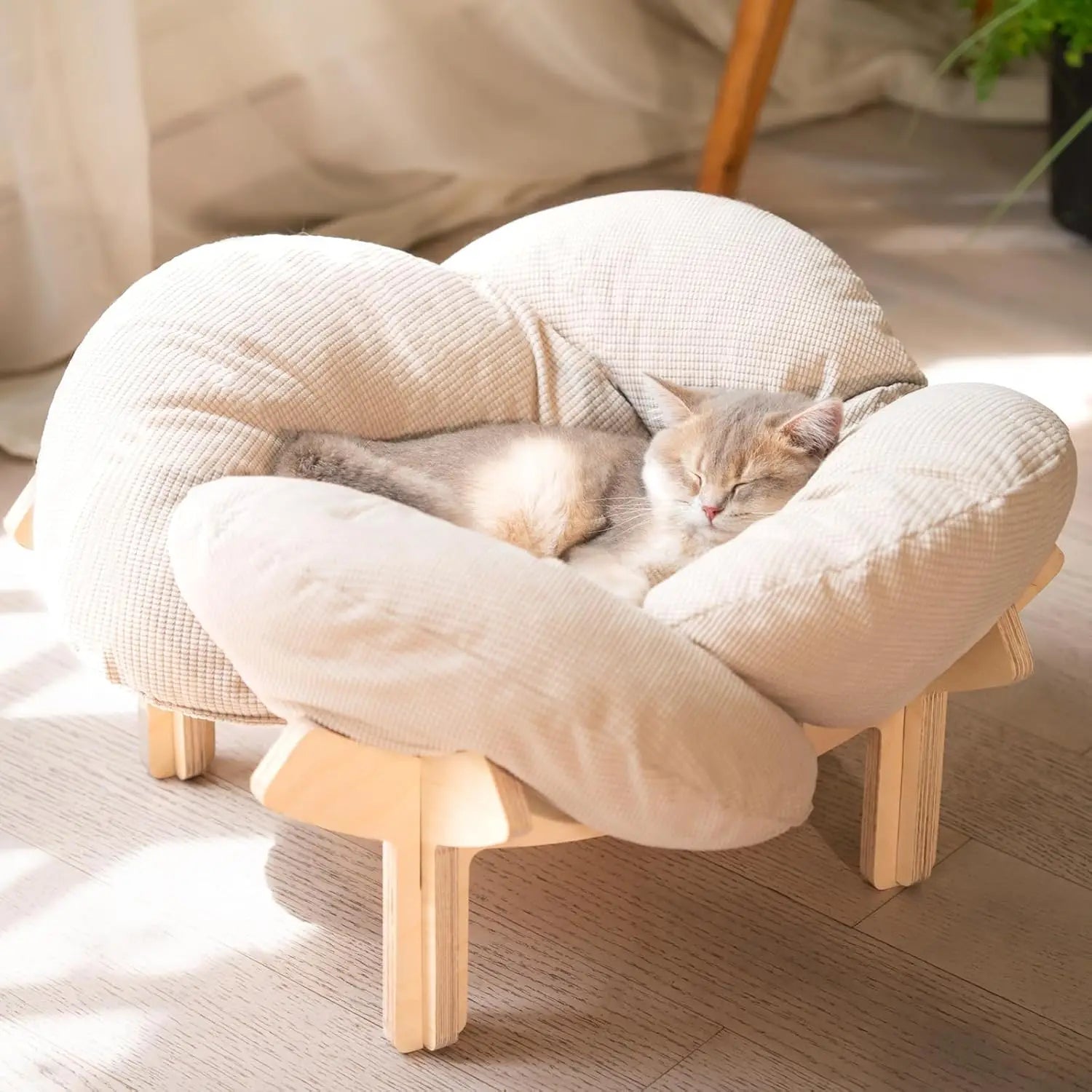 Wooden Pet Sofa for Indoor Cats and Puppies