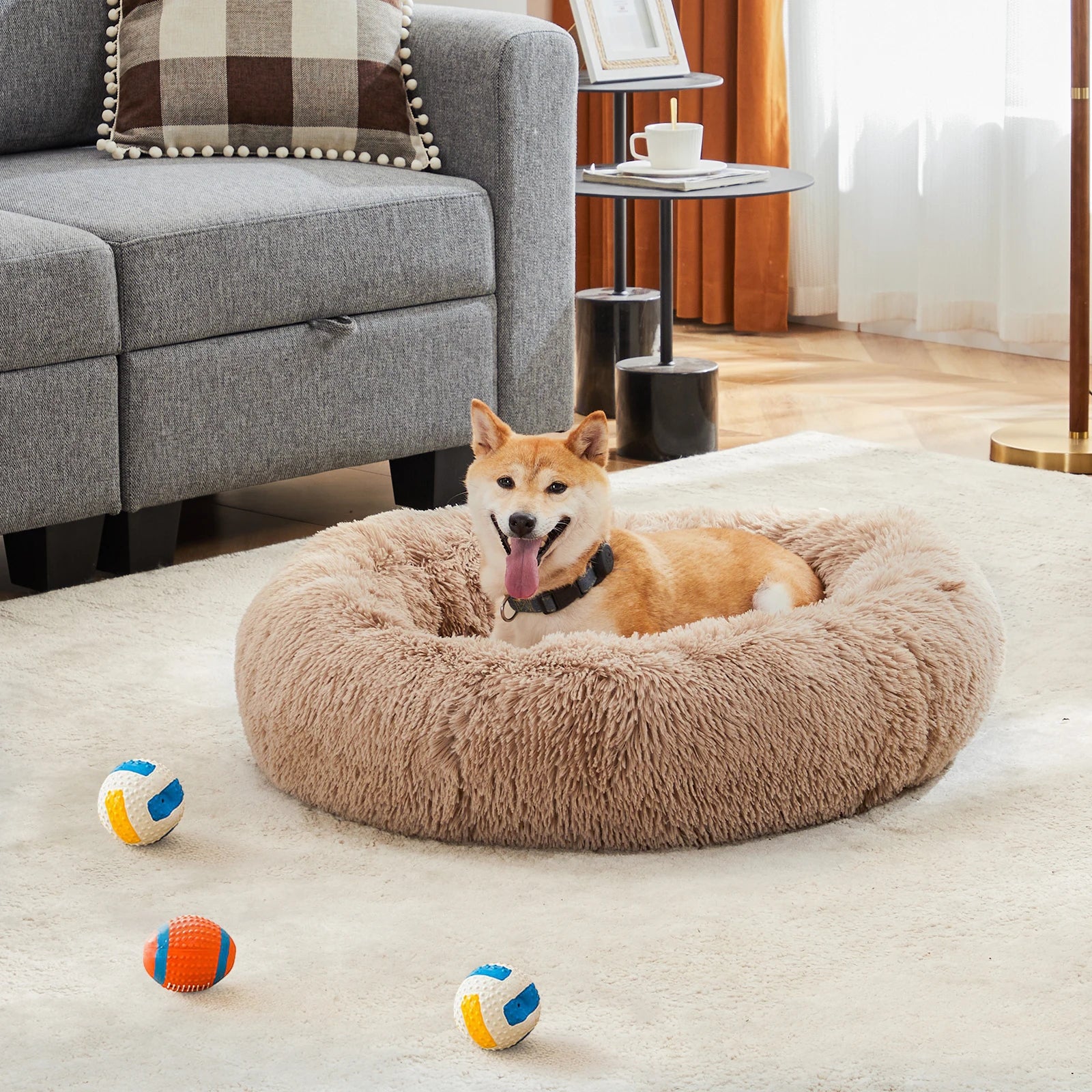 Washable Large Pet Bed Anti-Slip Fluffy Dog Bed For Home